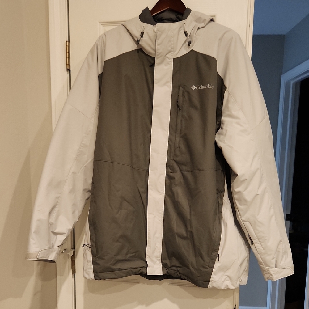 Columbia Men's Two-Tone Performance Jacket